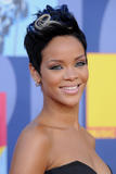 th_01568_Twitchy_Rihanna_08MTVVideoMusicAwards06_122_1088lo.jpg