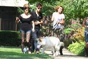 http://img126.imagevenue.com/loc400/th_86072_Miley_Cyrus_and_Ashley_Greene_on_a_break_from_shooting_LOL11_122_400lo.jpg