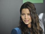 th_82062_JessicaBiel_Debutofhernewcommercial_WalgreensstoreNYC_230511_037_122_461lo.jpg
