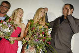 th_20112_Preppie_-_Kristen_Bell_at_the_Germany_premiere_of_All_Inclusive_-_October_133_2009_8151_122_67lo.jpg