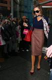 th_35128_Victoria_Beckham_out_with_son_0037_122_670lo.jpg